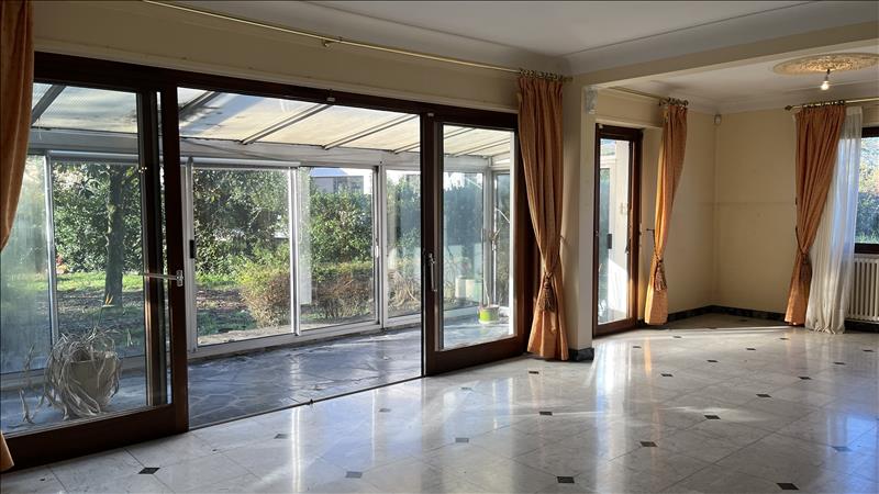 Vente Maison CARBON BLANC - 4 pièces -161 m² - (33560)