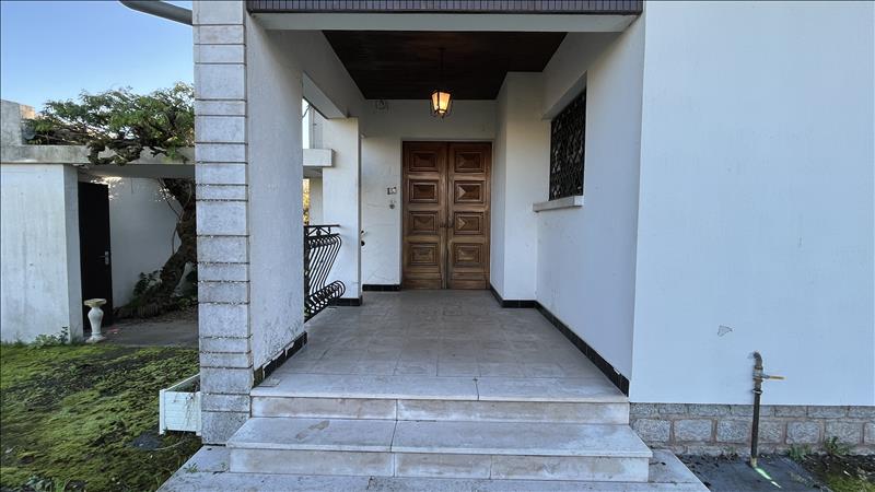 Vente Maison CARBON BLANC - 4 pièces -161 m² - (33560)
