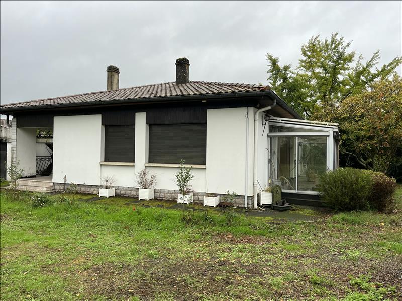 Vente Maison CARBON BLANC - 4 pièces -161 m² - (33560)