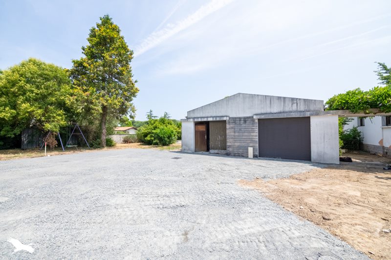 Vente Maison CARBON BLANC - 1 pièce -69 m² - (33560)