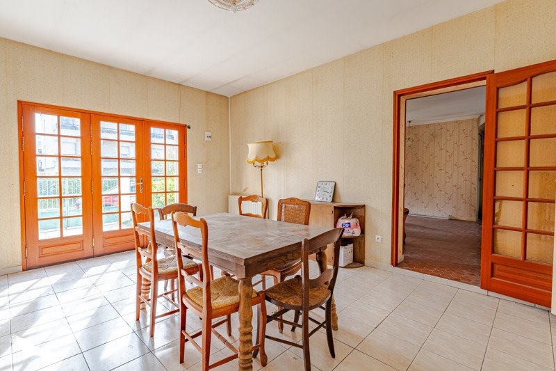 Vente Maison CARBON BLANC - 7 pièces -134 m² - (33560)