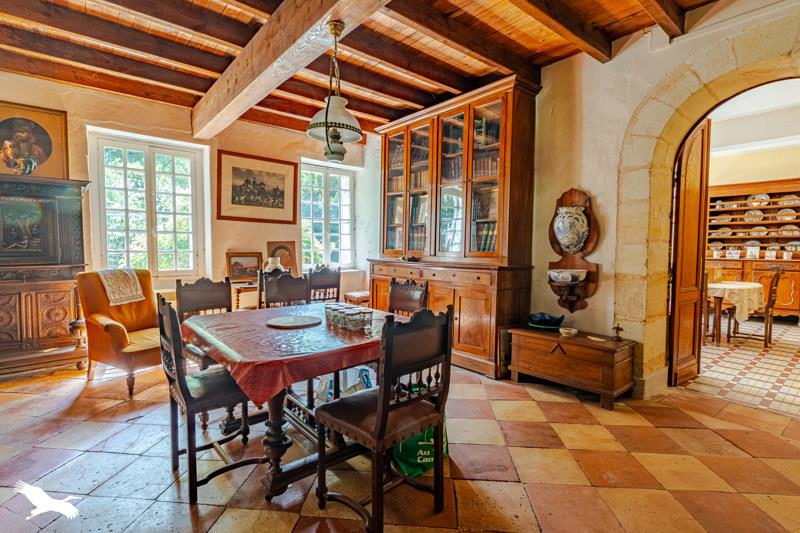Vente Maison STE EULALIE - 12 pièces -285 m² - (33560)