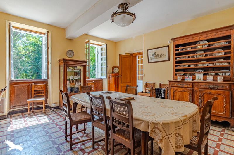 Vente Maison STE EULALIE - 12 pièces -285 m² - (33560)