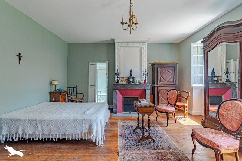 Vente Maison STE EULALIE - 12 pièces -285 m² - (33560)