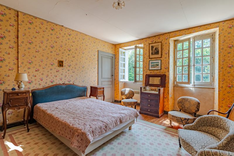 Vente Maison STE EULALIE - 12 pièces -285 m² - (33560)