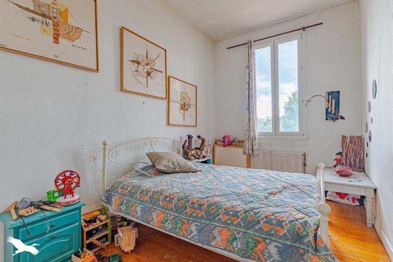 Vente Maison CARBON BLANC - 7 pièces -174 m² - (33560)