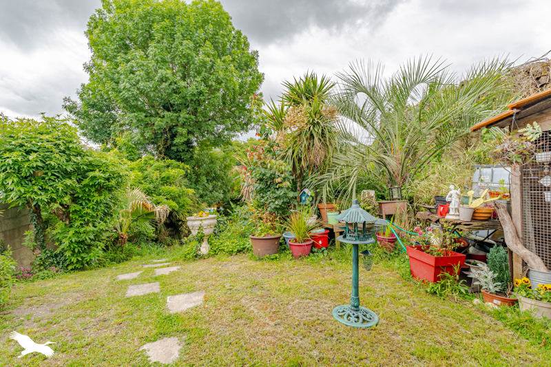 Vente Maison CARBON BLANC - 7 pièces -174 m² - (33560)