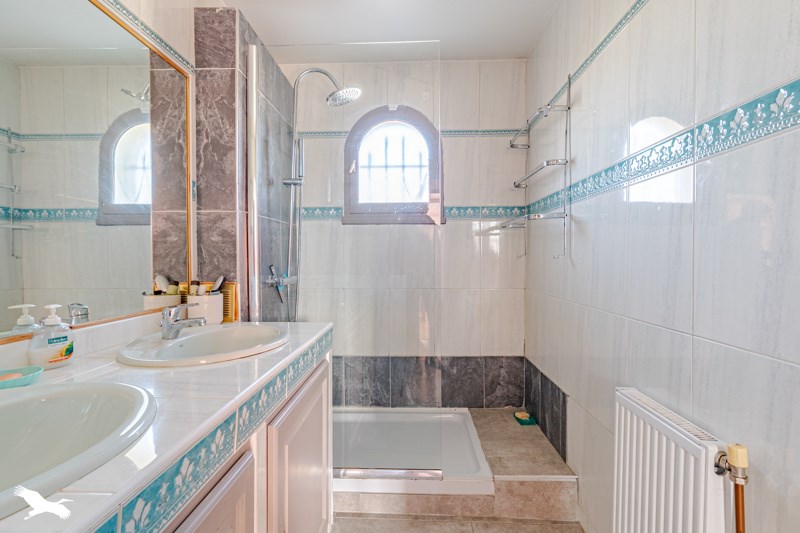 Vente Maison CARBON BLANC - 4 pièces -97 m² - (33560)