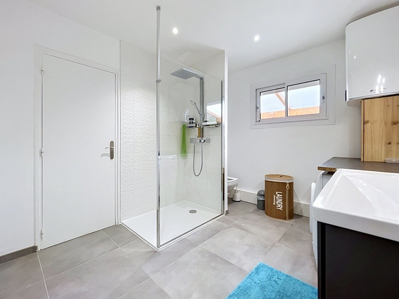 Vente Maison CARBON BLANC - 5 pièces -124 m² - (33560)