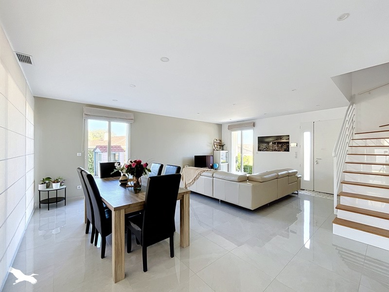 Vente Maison STE EULALIE - 6 pièces -157 m² - (33560)