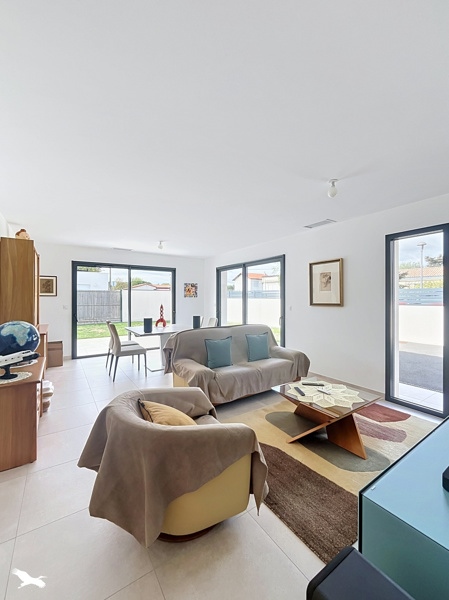 Vente Maison CARBON BLANC - 5 pièces -114 m² - (33560)