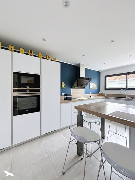 Vente Maison CARBON BLANC - 5 pièces -114 m² - (33560)