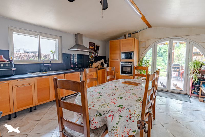 Vente Maison Carbon-Blanc 33560 7 pièces - 174 m²