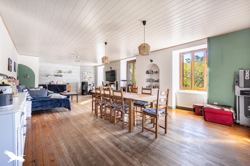 Vente Maison Saint-Junien - 7 pièces -234 m² - (87200)