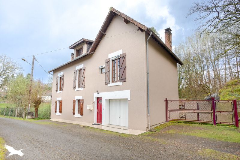 Maison 7 pièces 185 m² · à Saint-Junien · 185 m² · 179 927 €
