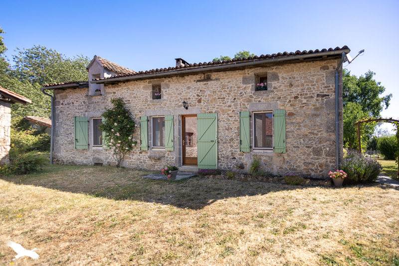 Vente Maison MONTROLLET - 5 pièces -104 m² - (16420)