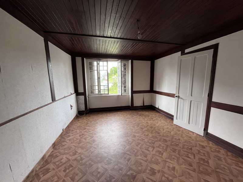 Vente Maison Saint-Junien - 4 pièces -93 m² - (87200)