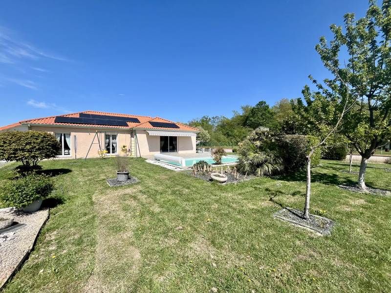 Vente Maison ORLEIX - 6 pièces -171 m² - (65800)