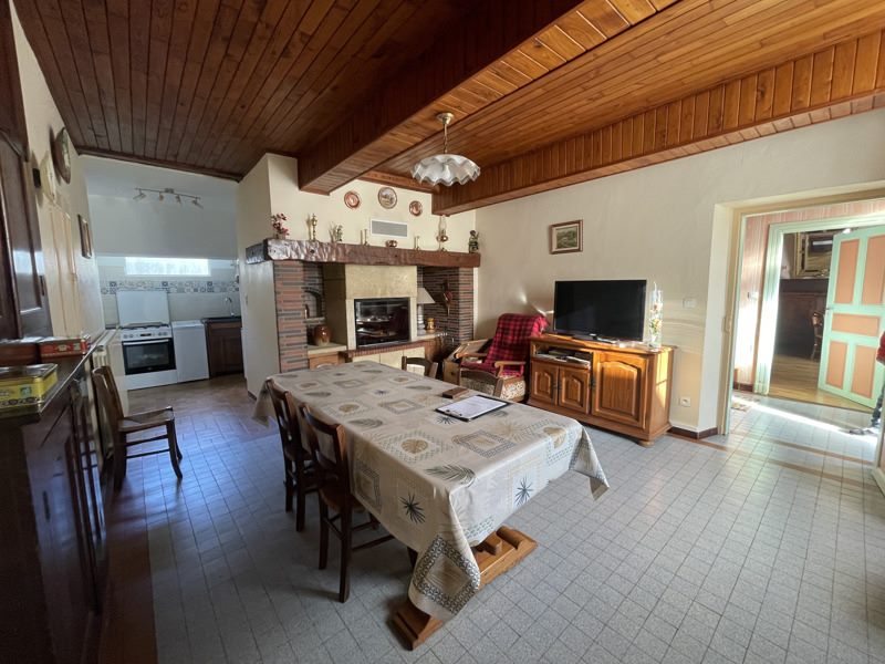 Vente Maison LUSTAR - 5 pièces -153 m² - (65220)