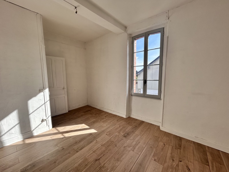 Vente Appartement AUREILHAN - 5 pièces -105 m² - (65800)