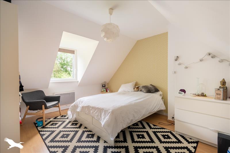 Vente Maison KERNOUES - 8 pièces -141 m² - (29260)