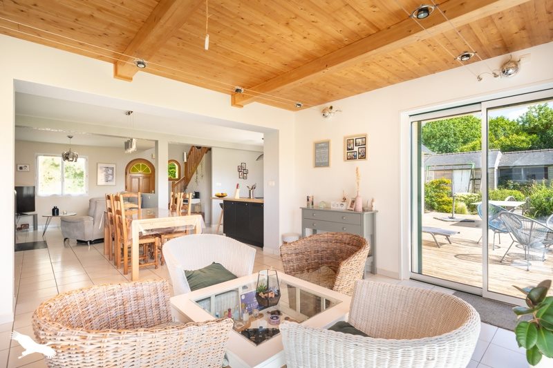 Vente Maison KERNOUES - 6 pièces -127 m² - (29260)