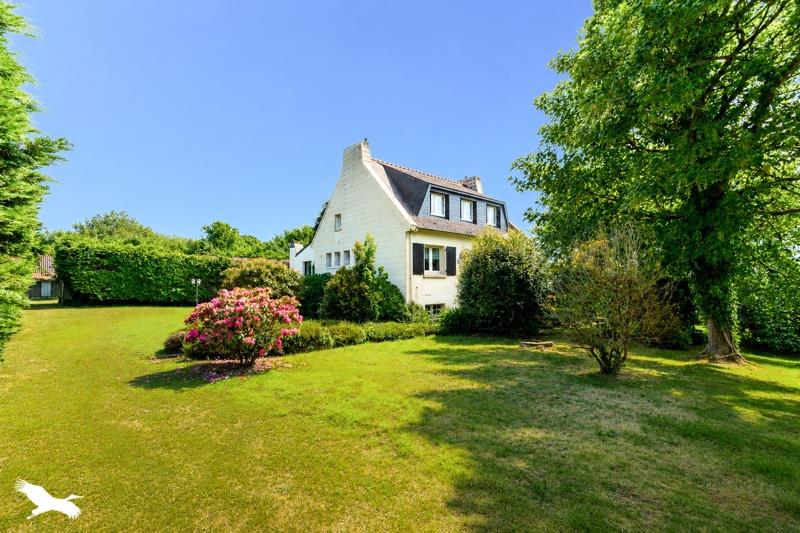 Vente Maison KERNOUES - 11 pièces -158 m² - (29260)