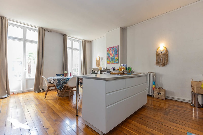 Vente Appartement TARBES - 6 pièces -142 m² - (65000)