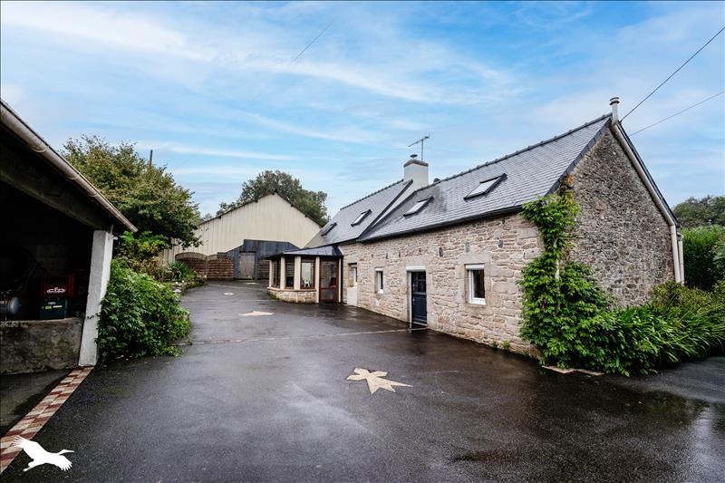 Vente Maison LANGOLEN - 6 pièces -176 m² - (29510)