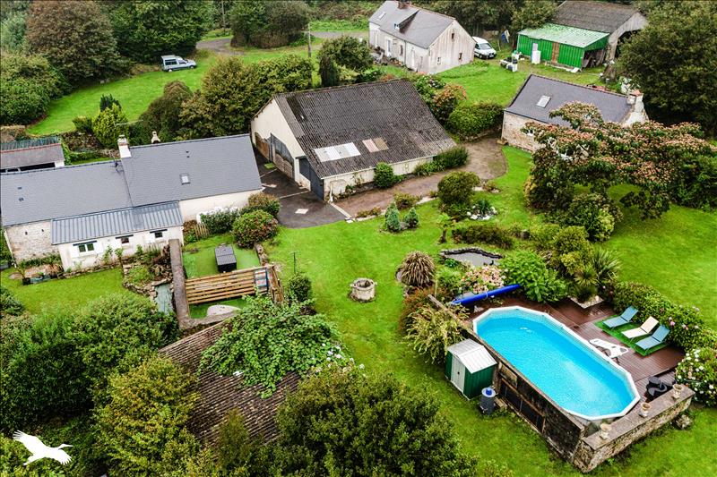 Vente Maison LANGOLEN - 6 pièces -176 m² - (29510)
