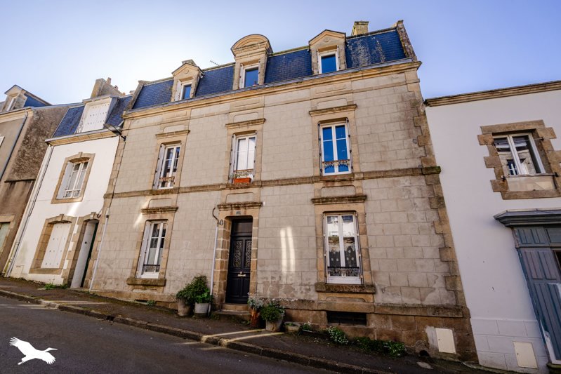 Vente Maison DOUARNENEZ - 9 pièces -240 m² - (29100)