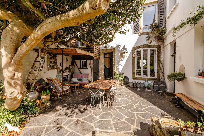 Vente Maison DOUARNENEZ 29100 9 pièces - 240 m²