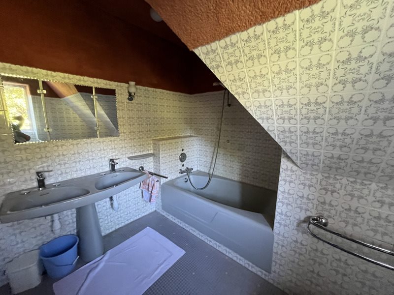 Vente Maison DOUARNENEZ - 6 pièces -226 m² - (29100)
