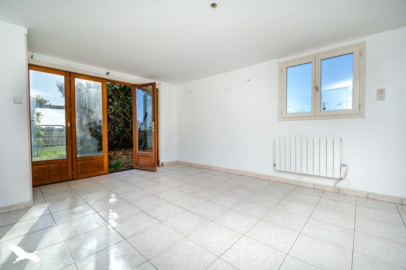 Vente Maison GUILER SUR GOYEN - 9 pièces -172 m² - (29710)