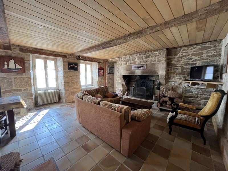 Vente Maison DOUARNENEZ - 7 pièces -165 m² - (29100)
