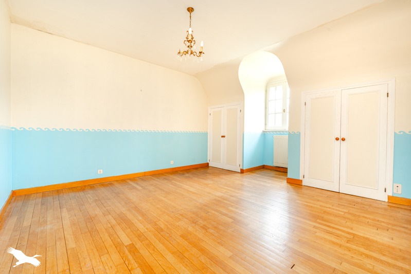 Vente Maison LOCRONAN - 7 pièces -194 m² - (29180)