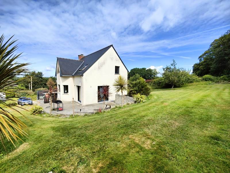 Vente Maison DOUARNENEZ - 5 pièces -135 m² - (29100)