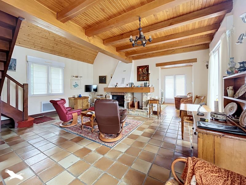 Vente Maison GUENGAT - 8 pièces -197 m² - (29180)