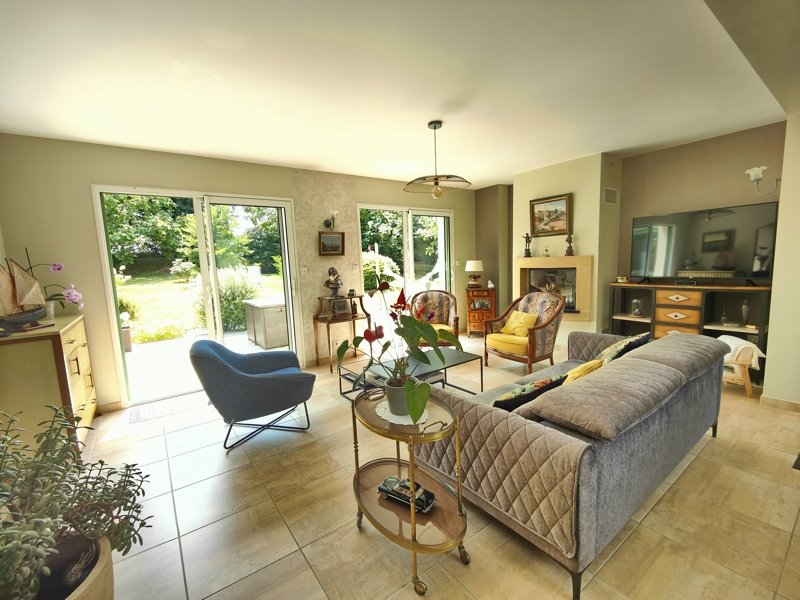 Vente Maison KERLAZ - 5 pièces -143 m² - (29100)