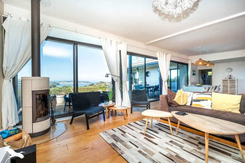 Vente Maison Kerlaz - 5 pièces -177 m² - (29100)