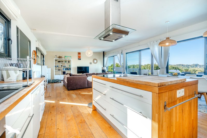 Vente Maison Kerlaz - 5 pièces -177 m² - (29100)