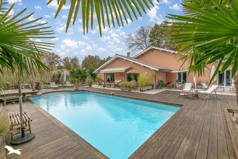 Vente Maison SALLES - 7 pièces -226 m² - (33770)