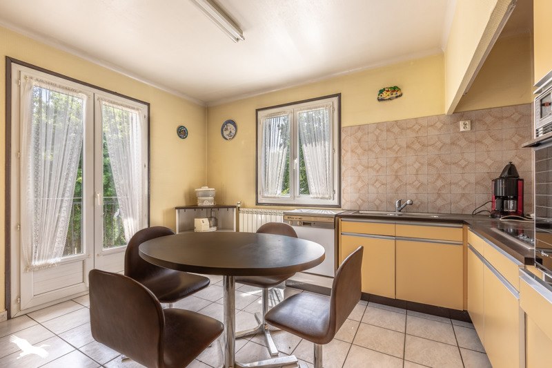 Vente Maison SALLES - 6 pièces -186 m² - (33770)