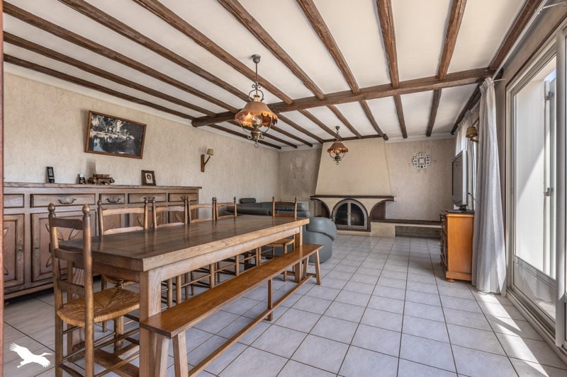 Vente Maison SALLES - 6 pièces -186 m² - (33770)