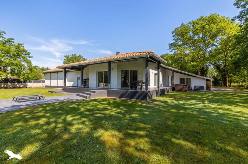 Vente Maison Belin-Béliet - 7 pièces -205 m² - (33830)