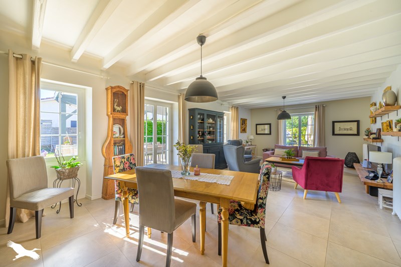 Vente Maison LUGOS - 6 pièces -175 m² - (33830)