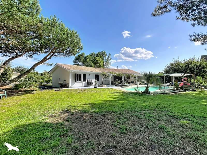 Vente Maison SALLES - 6 pièces -130 m² - (33770)