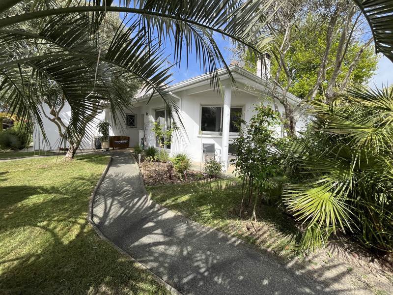 Vente Maison LUGOS - 6 pièces -155 m² - (33830)