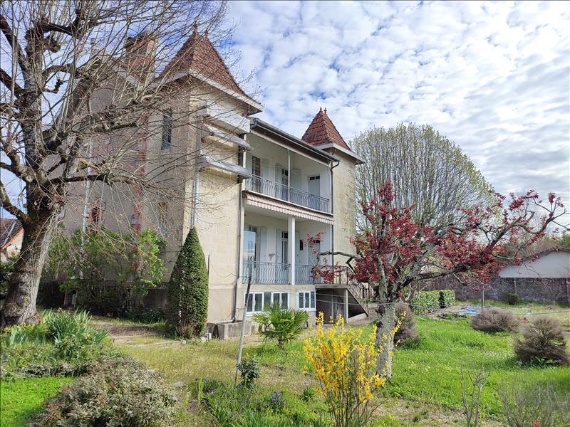 Vente Maison LE FLEIX - 8 pièces -190 m² - (24130)