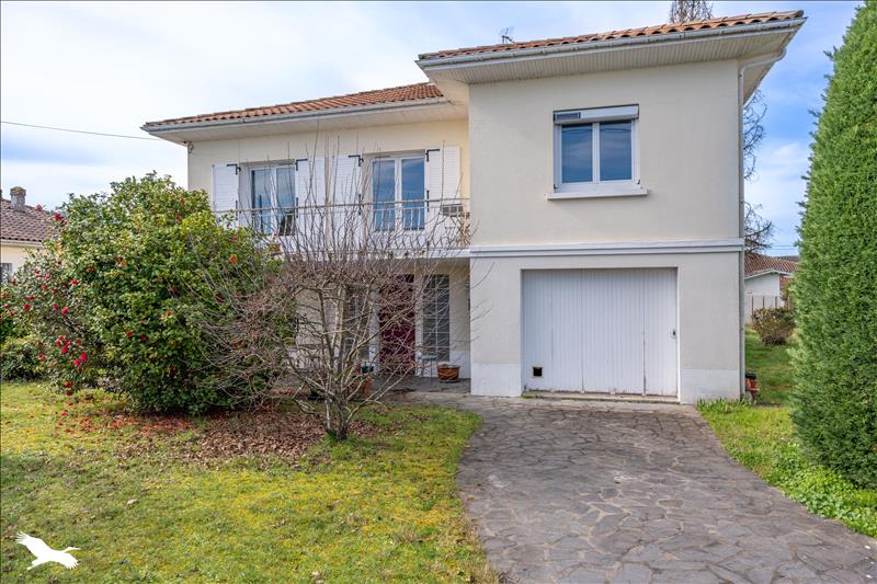 Vente Maison PINEUILH - 5 pièces -142 m² - (33220)